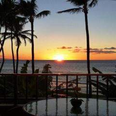 Paki Maui 207 · PM 207 BeachFront 1BD w Ocean View