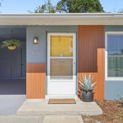 Blue Heron Cottage Cozy 2BR Sleeps 6 Fire Pit