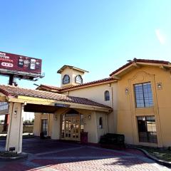 Townhouse Garden Inn & Suites San Antonio I 35