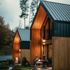 Hill & Chill Kudowa Zdrój - nowoczesne stodoły ze strefą SPA, balia, sauna