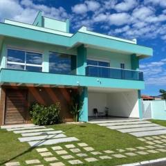 Espetacular casa com elevador e piscina