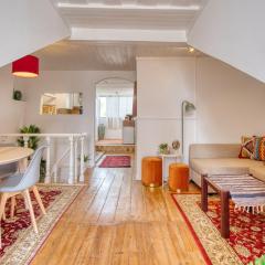 Terrace Charming Century Apartment