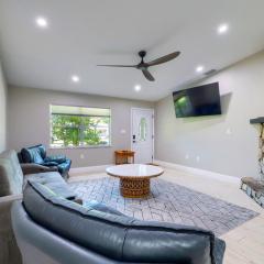 Where Manatees Mingle