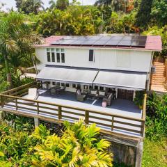 Chalet Lulu with Solar Power and Hot Tub in Guaynabo