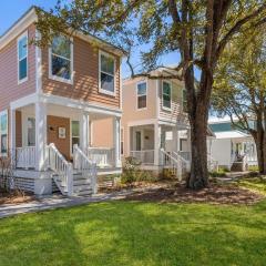 Pelican Cove Cottage located Downtown Ocean Springs