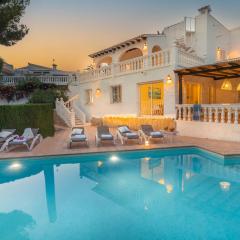 Villa Del Mar by Abahana Villas