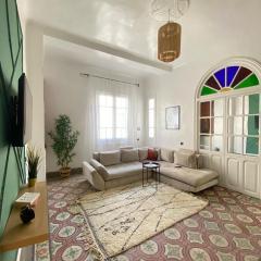 Charming apartment heart of Medina 2 min Royal Palace Tetouan 2BR, Balcony
