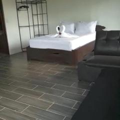 Pino Longe, Río Celeste