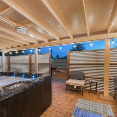 3BR 2BA Cozy Home with Jacuzzi Near Downtown