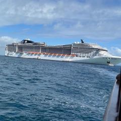 excelente localização o mar na sua frente confira