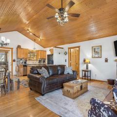 Grey Moose Lodge with Amenities Access