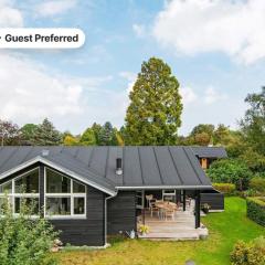 5 person holiday home in Malling-By Traum