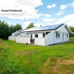 8 person holiday home in Ulfborg-By Traum