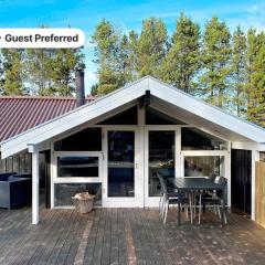 6 person holiday home in Brovst