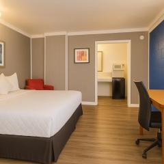 Sawmill Lodges Motel