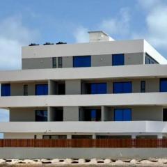 JoLi Beach House - Charming Santa Maria Suite with Breathtaking Views