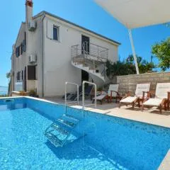 Seaside apartments with a swimming pool Seget Vranjica, Trogir - 4284