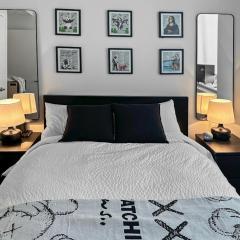 Superb 4-bedroom apartment 1 block from Central Park in vibrant New York City