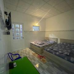 Thiên Thanh Long Hải Motel