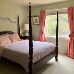 1 BR in a Lakeview House Near Redmond Downtown