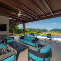 Casa Blue Sail 6 bdrs ocean view in Los Suenos
