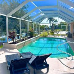 Waterfront VILLA with heated Pool&Spa, sunset view, Family&Pets Friendly