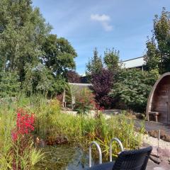 Studio with Pool Table and Optional Sauna & Hot Tub