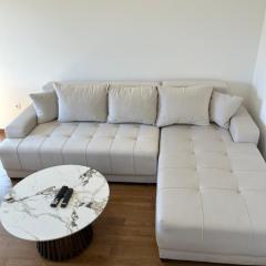 Apartman Lux Capital