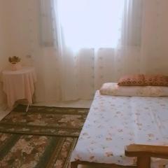 غرفة هادئة للإيجار باليوم