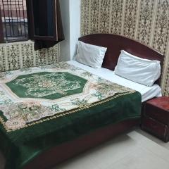 Hotel shiva near railway and bus station