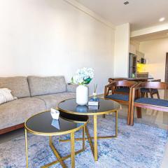 Modern apartment steps from the Malecón and the beach