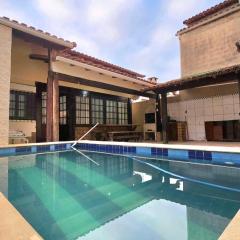 Casa com Piscina Peró