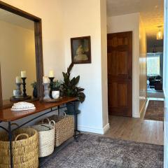 Cozy Room in Elliot Lake