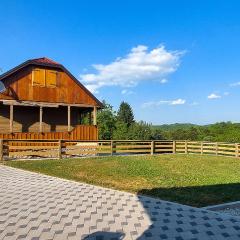 2 Bedroom Stunning Home In Karlovac