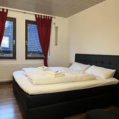 Ruby Rose - Business & Family Apartment