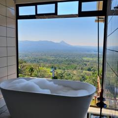 Hygge House with a view of the Arenal Volcano and the San Carlos Plain