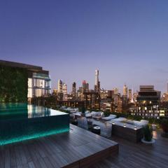 Luxe 2B2B Pool, Balcony, BBQ, Garden in Melbourne