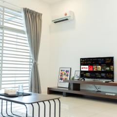 Bright & Airy Double-Storey Retreat 4BR