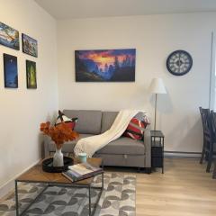 Cozy Retreat for City & Nature Adventures