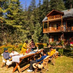 Doghari Chalets Jibhi by Himtrek Stays