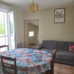 Maison individuelle pour vacances ou travail à 3 min du pal, 5 min Dompierre sur besbre, 20 min de moulins,tout confort, prêt à vous accueillir