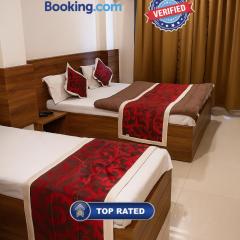 Hotel SP Inn Residency Near Shree Sai Baba Temple - Fully Air conditioned Room - Free Wifi And parking Available - Best Premium Hotel In Shirdi