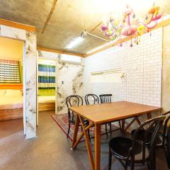 B Hongik Station,5 min 5 BR & 2Bath