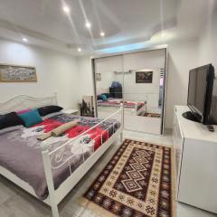 Sarajevo City Hall Apartment FREE WIFI