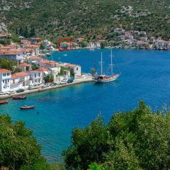 Sea Side Studio with Balcony and Sea View