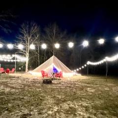Rustic Bell Tent on a Texan Farm, Nestled in the Sam Houston National Forest, Perfect for a Weekend Getaway