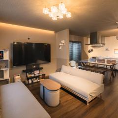 Noctis豊田 ジャグジー肩湯付お風呂75型TV 最大12名宿泊可能