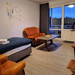 BurgK59, 3 BR, 4 Beds, TV, Kitchen and Bath