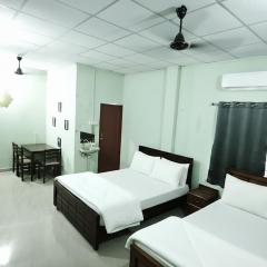 Seasonyard Homestead