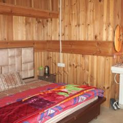 Hotel SSS The Chanshal Retreat